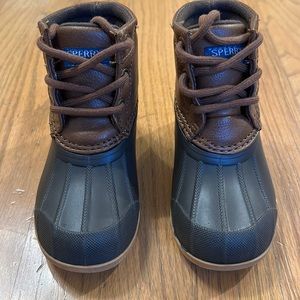 Sperry toddler boot sz 6 NWOT